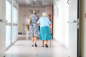 elderly-1461424 (c) Pixabay